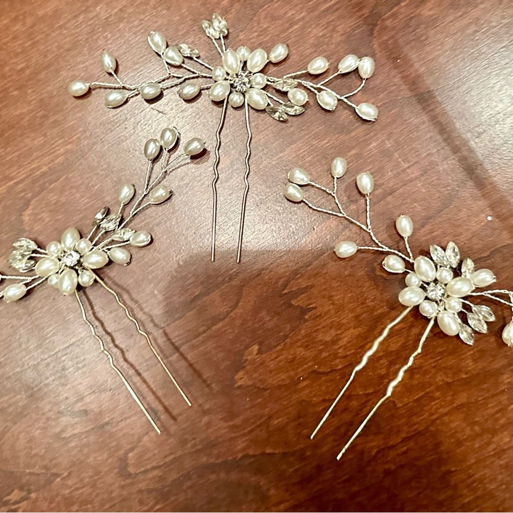 Elegant Pearl Hair Pins